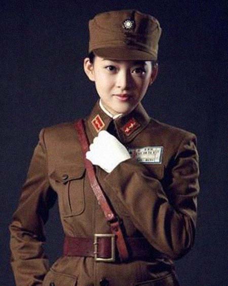 ��Խ�����͸���������Ƭ