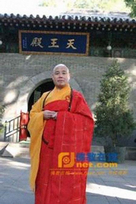 �ݾ������͸���������Ƭ