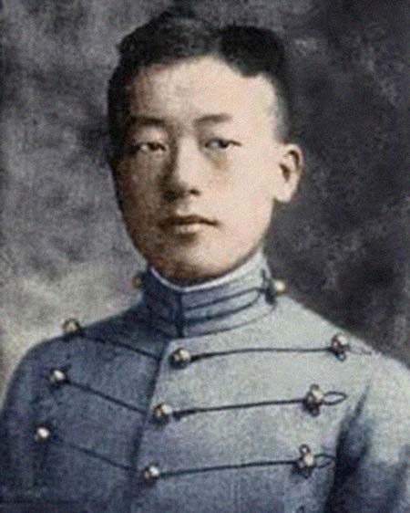 ���٣�1895-1942�������͸���������Ƭ