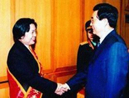 ����׼����͸���������Ƭ