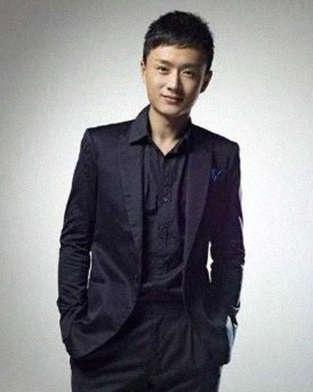 �⽨����Ա�������͸���������Ƭ