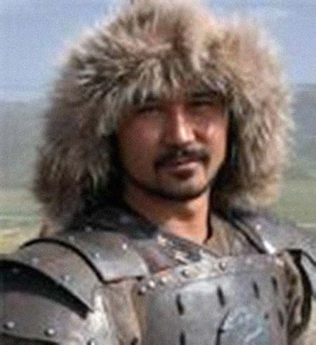 ��ľ�ϼ����͸���������Ƭ