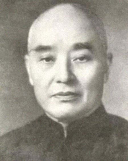 ���ھ������͸���������Ƭ