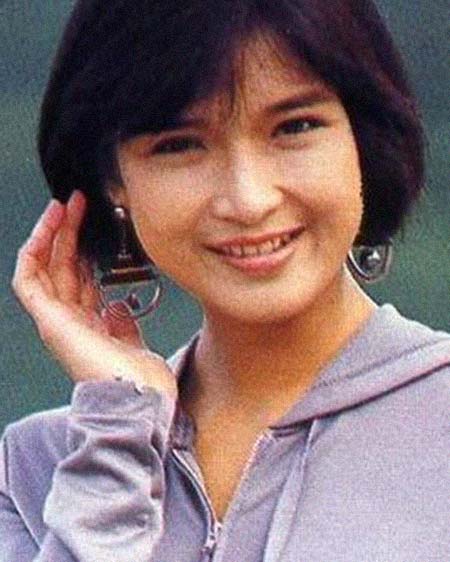 ¬���Ǽ����͸���������Ƭ