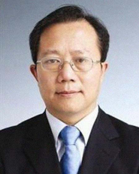 ����ϲ�����͸���������Ƭ