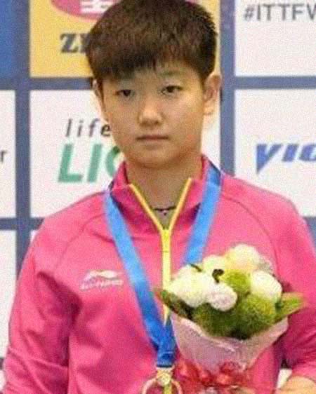 ��ӱɯ�����͸���������Ƭ