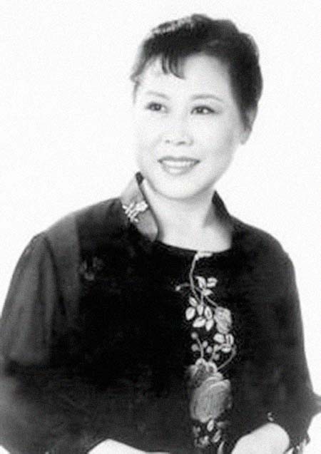 ��С������͸���������Ƭ