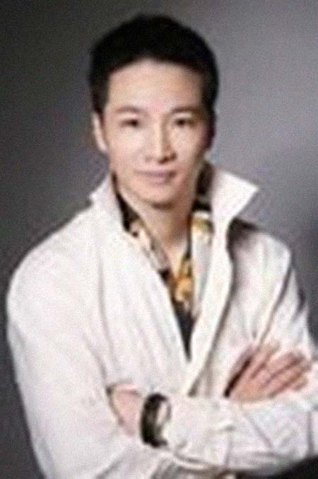 �ܶ��������͸���������Ƭ