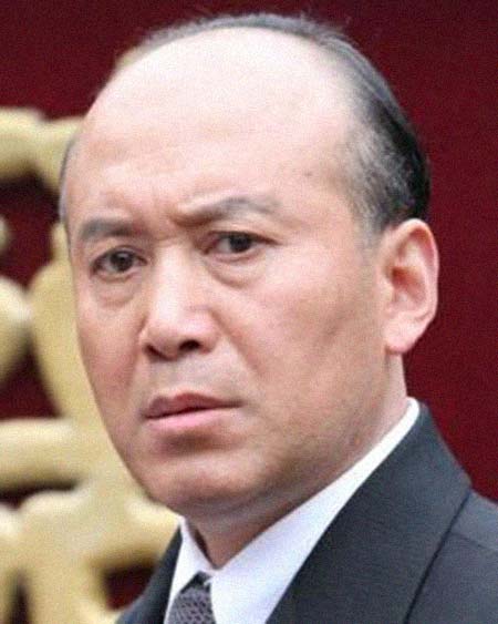 �����Ա�������͸���������Ƭ