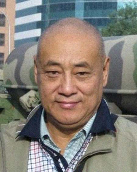 ���£�ѧ�ߣ������͸���������Ƭ