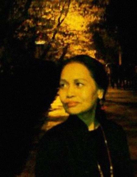 �ְף����ң������͸���������Ƭ