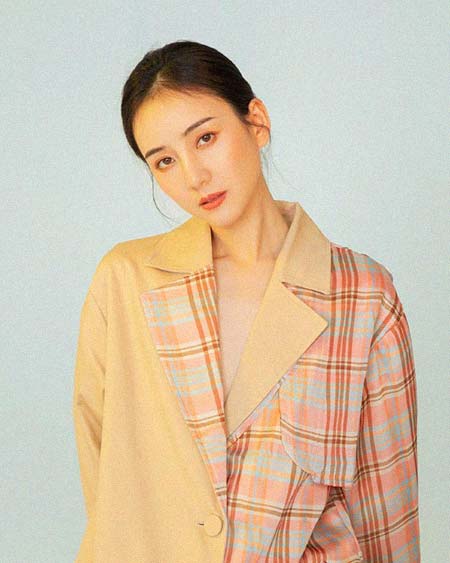 ½��诼����͸���������Ƭ