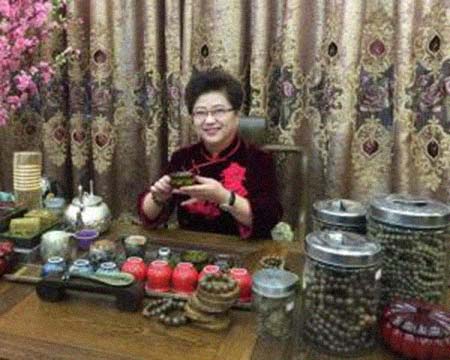 ½��Ƽ�����͸���������Ƭ