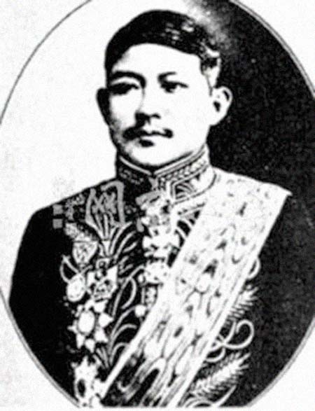 ½���߼����͸���������Ƭ