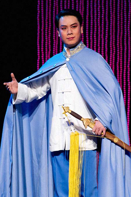 ½־������Ա�������͸���������Ƭ