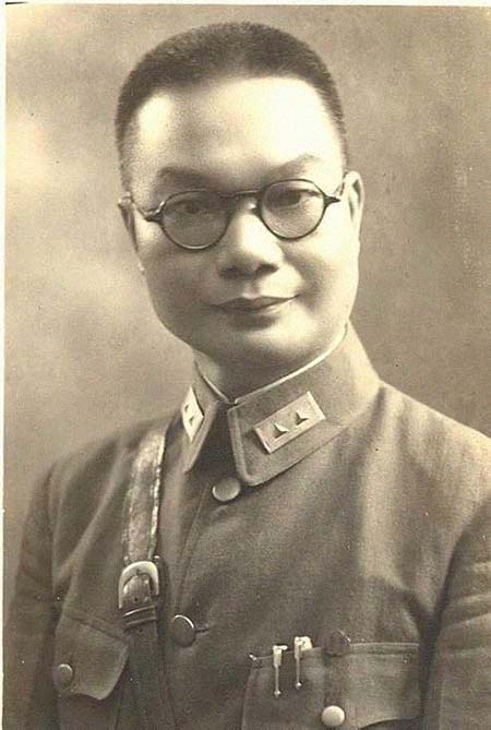 ����־�����͸���������Ƭ