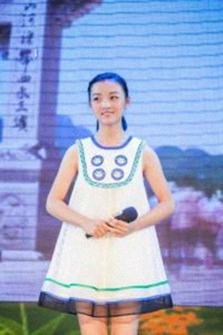 ��Ө�����͸���������Ƭ