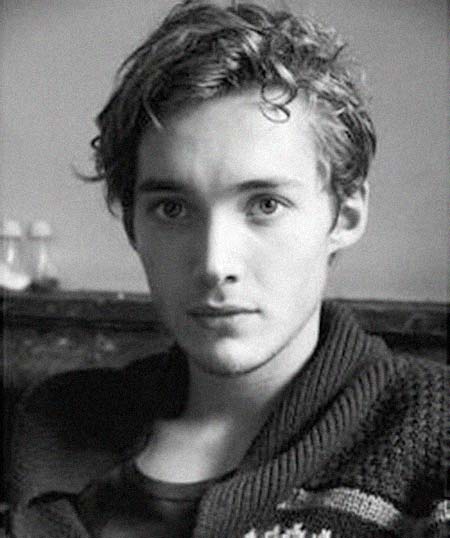 �бȡ���񲨼����͸���������Ƭ