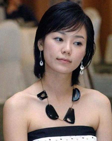 ����Ӣ�����͸���������Ƭ