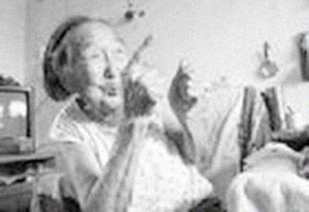 �Ժ��Ĺ������͸���������Ƭ