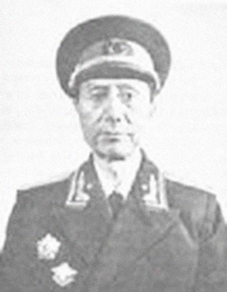 ����谼����͸���������Ƭ