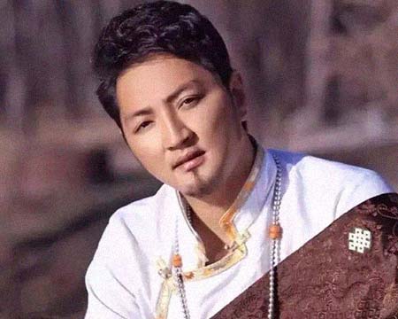 л�������͸���������Ƭ