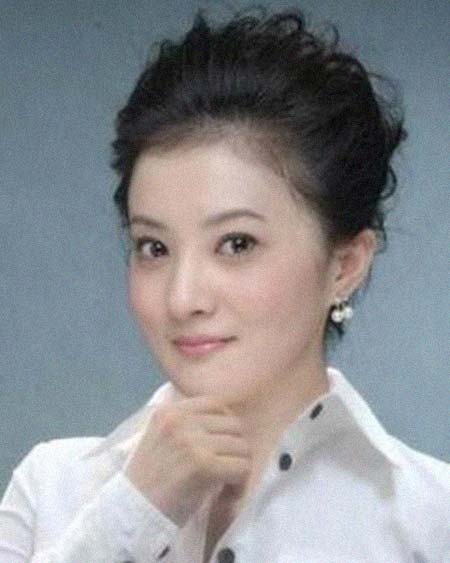 ��������Ա�������͸���������Ƭ