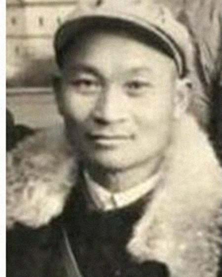 ����ȫ�������ֵĸ��ף������͸���������Ƭ