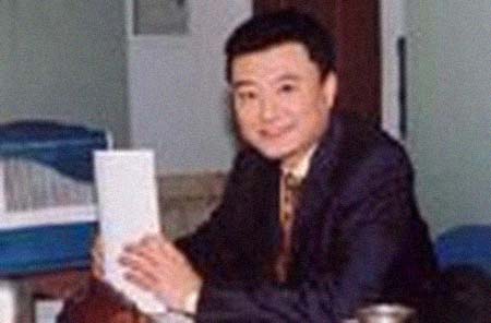 ����[����Ա]�����͸���������Ƭ