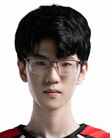 ����ܼ����͸���������Ƭ