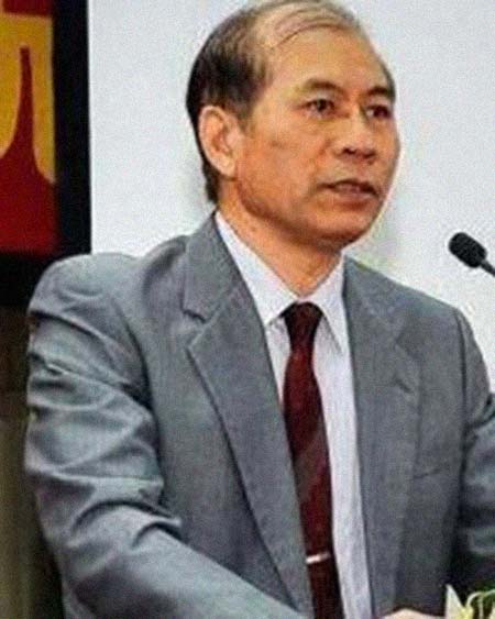 ��ҫ������͸���������Ƭ