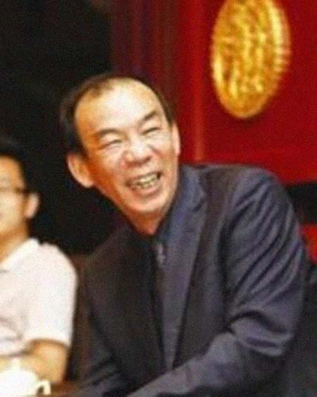 �ŷ�������͸���������Ƭ