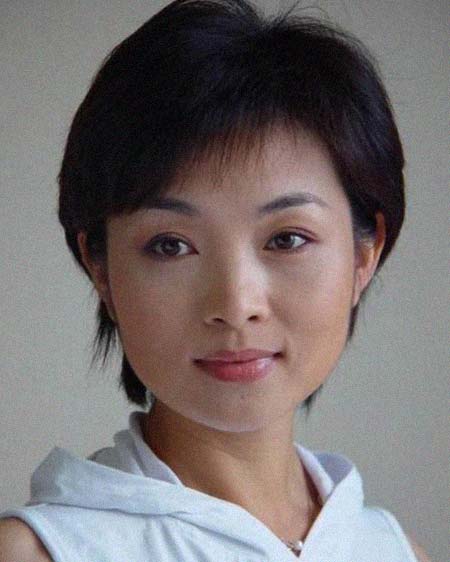 ��������Ա�������͸���������Ƭ