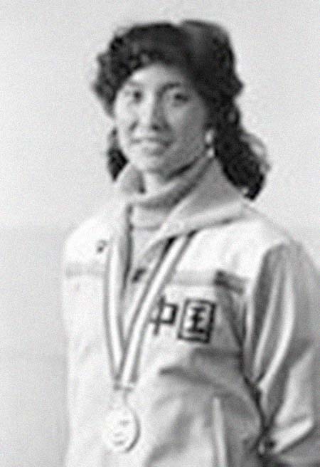 �ܻ�Ӣ�����͸���������Ƭ