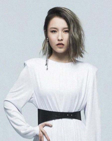 ����ɶ����������������͸���������Ƭ