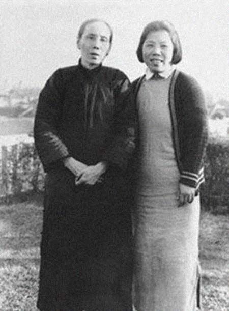 ����¼����͸���������Ƭ