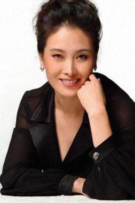 ���ݣ���Ա�������͸���������Ƭ