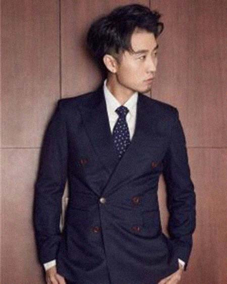 ��ѭ��ī�����͸���������Ƭ