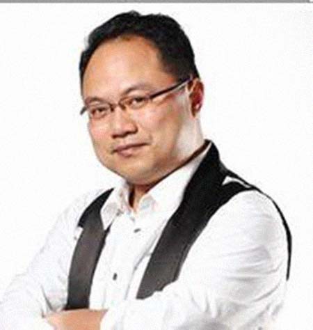 ��ɽ�������ˣ������͸���������Ƭ