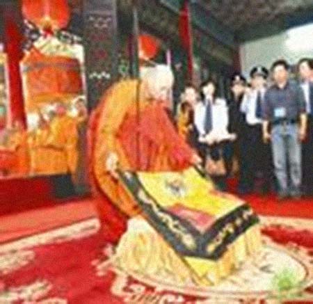 ������ʦ�����͸���������Ƭ