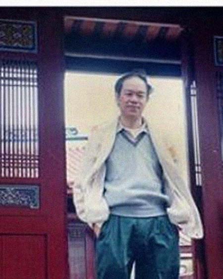 ����ң��о�Ա�������͸���������Ƭ